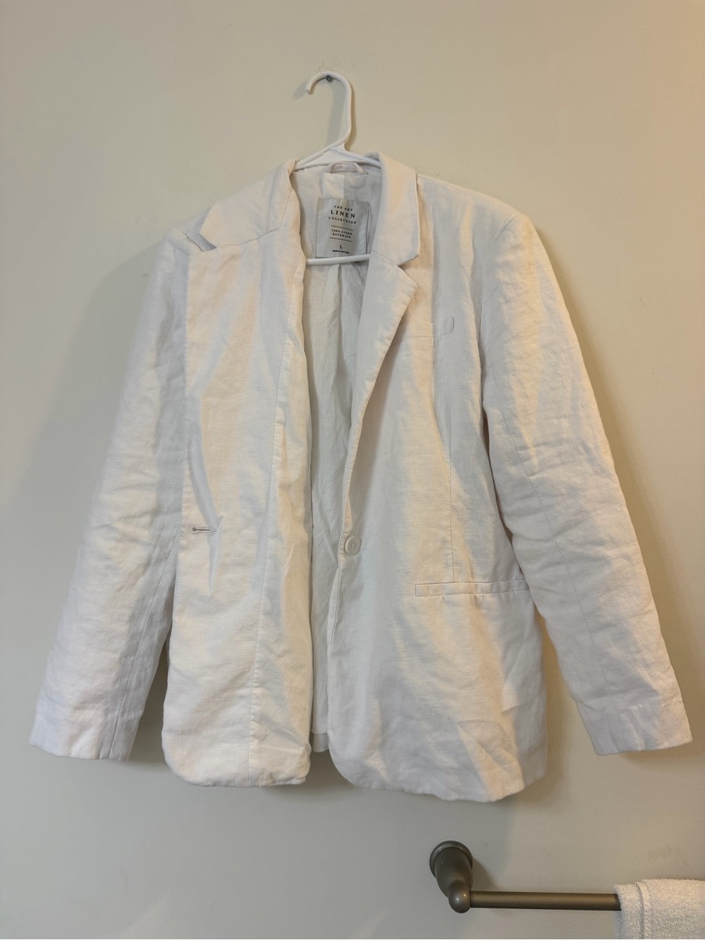 Abercrombie & Fitch Women's White Linen Blazer